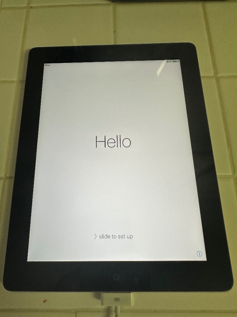 Apple iPad 2nd Gen 9.7in 16GB WiFi Black/Silver